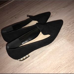 Shoe dazzle pearl embellished heeled flat